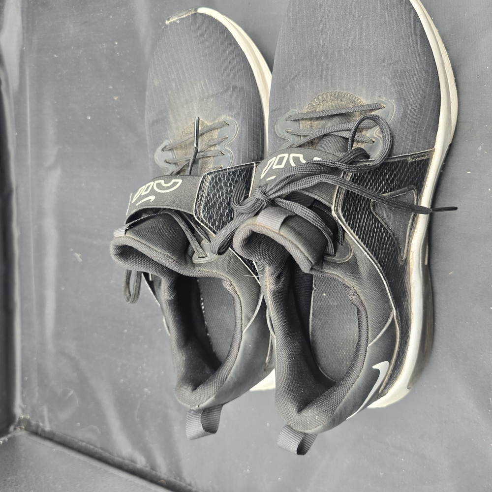 Nike Black and White Performance Athletic Shoes